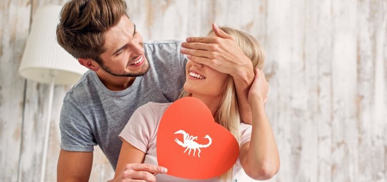 mujer escorpión mujer escorpión