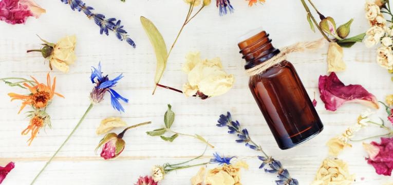 Mente y cuerpo se vinculan con la aromaterapia Mente y cuerpo se vinculan con la aromaterapia