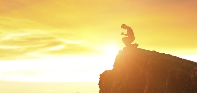 ¿Cómo y en qué momento realizar las oraciones del salmo 57?