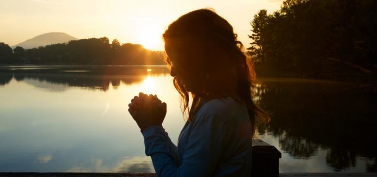 Oración al Justo Juez para mujer Oración al Justo Juez para mujer