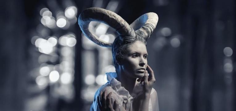 Signos de tierra: Capricornio  Signos de tierra: Capricornio